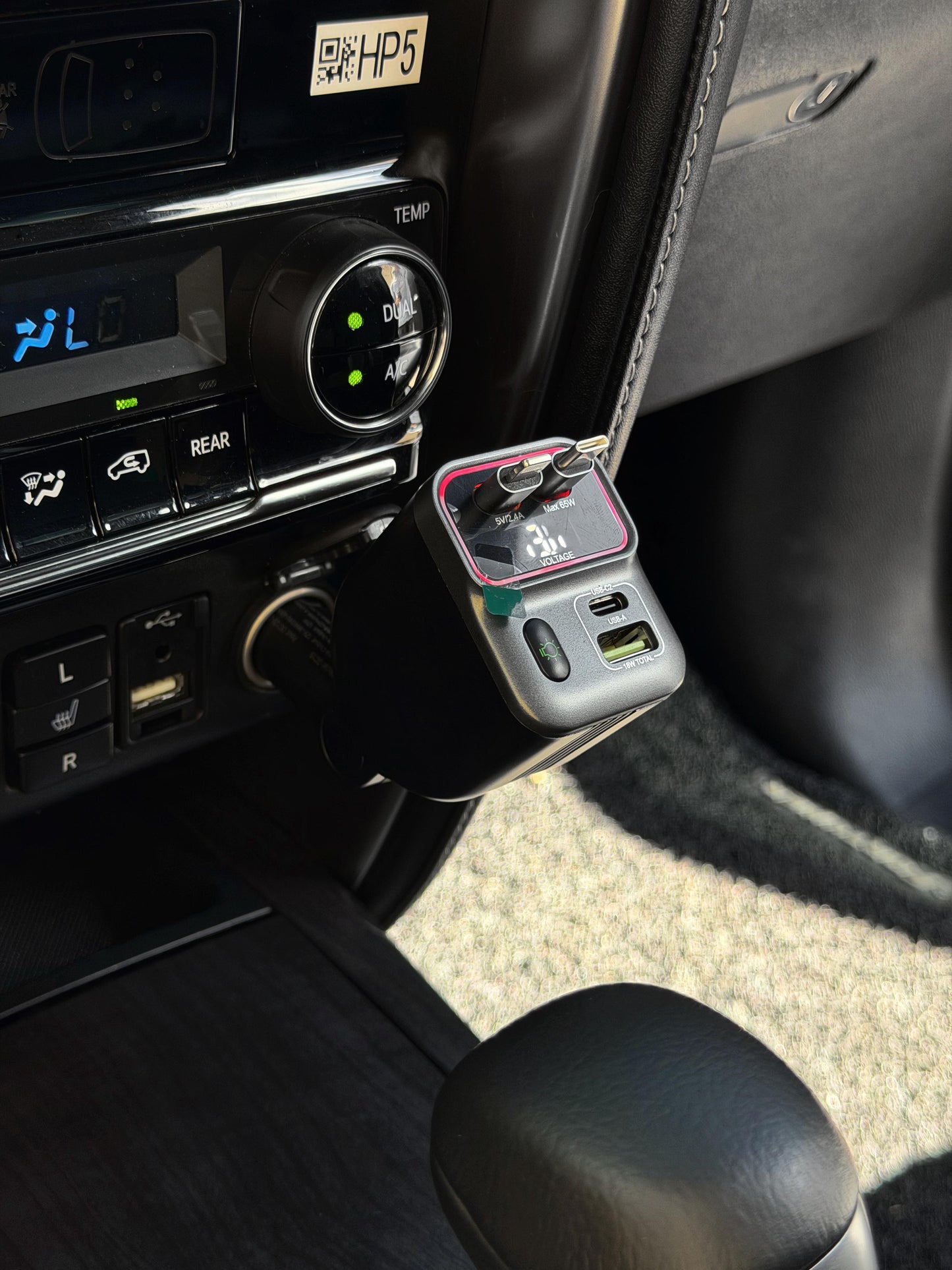 Cargador Multifuncional para Carro