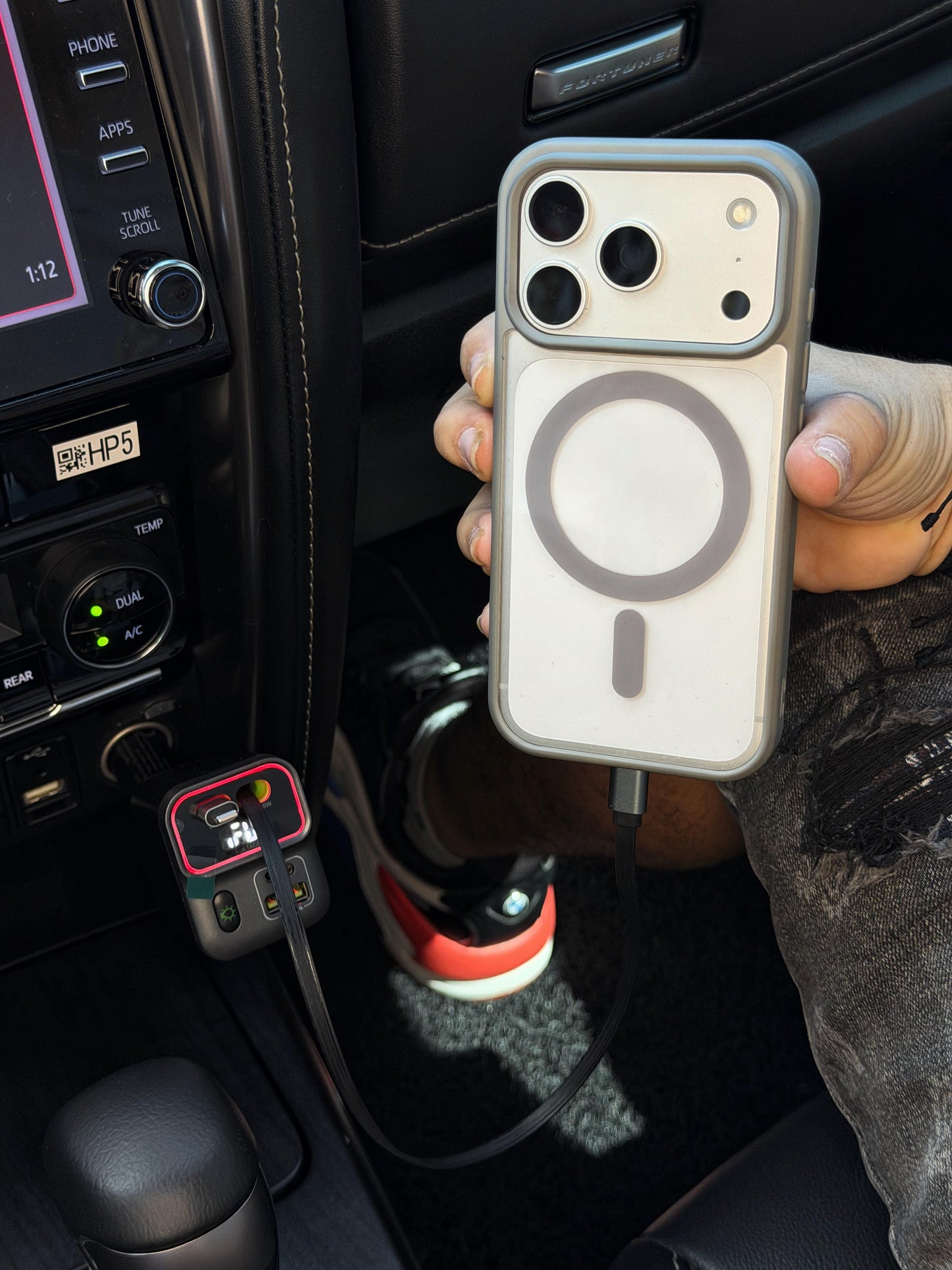 Cargador Multifuncional para Carro